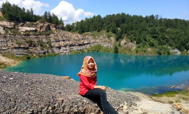 Telaga Biru Cisoka Indah Tapi Berbahaya, Benarkah? 4 Telaga Biru Cisoka Indah Tapi Berbahaya, Benarkah? 4