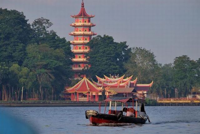 10 Gambar Pagoda Pulau Kemaro Palembang, Sejarah, Fungsi + Mempunyai Daya Tarik 4