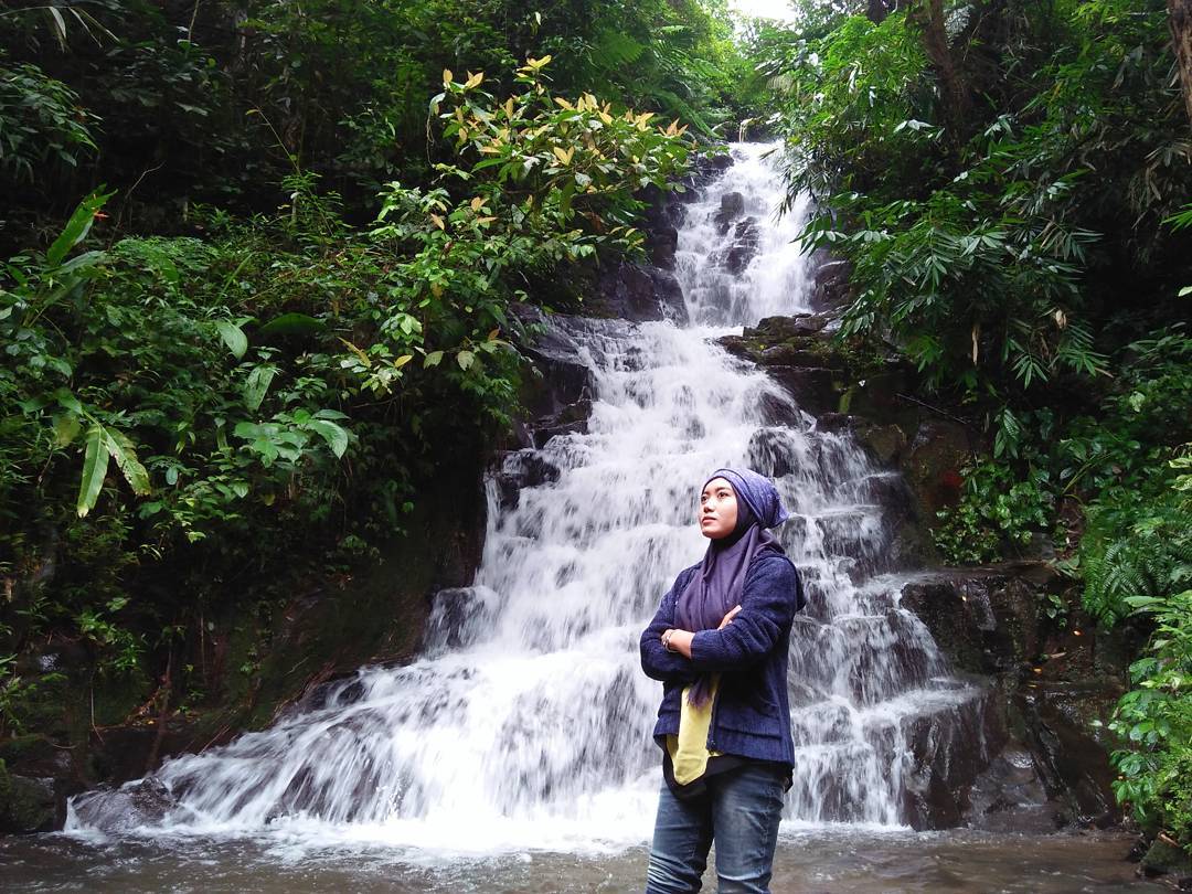 Wisata Air Terjun Irenggolo 1