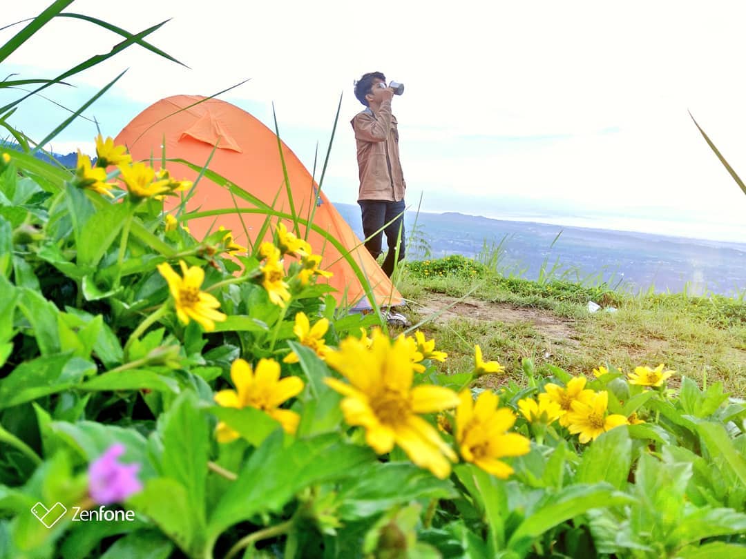 Menikmati Pesona Bukit Tranggulasih 4 Menikmati Pesona Bukit Tranggulasih 4