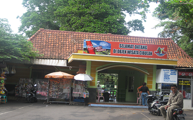 Harga Tiket Masuk Pemandian Cibulan Kuningan 5
