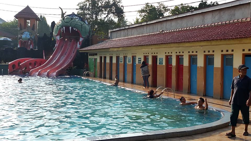 Manjakan Diri di Pemandian Air Panas Sangkanurip Kuningan 5 Manjakan Diri di Pemandian Air Panas Sangkanurip Kuningan 5