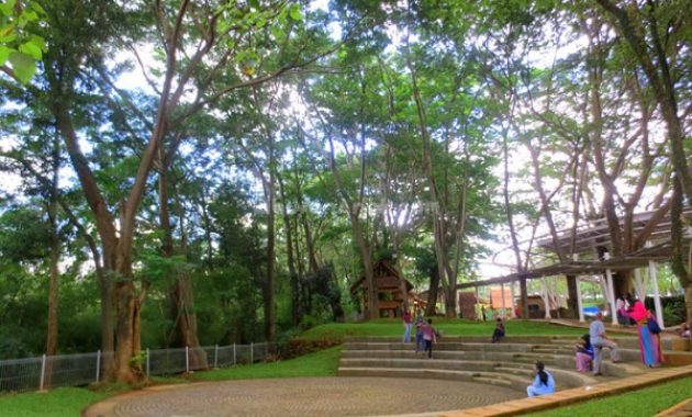 10 Gambar Taman  Bambu  Tangerang Lokasi Alamat Jam Buka 