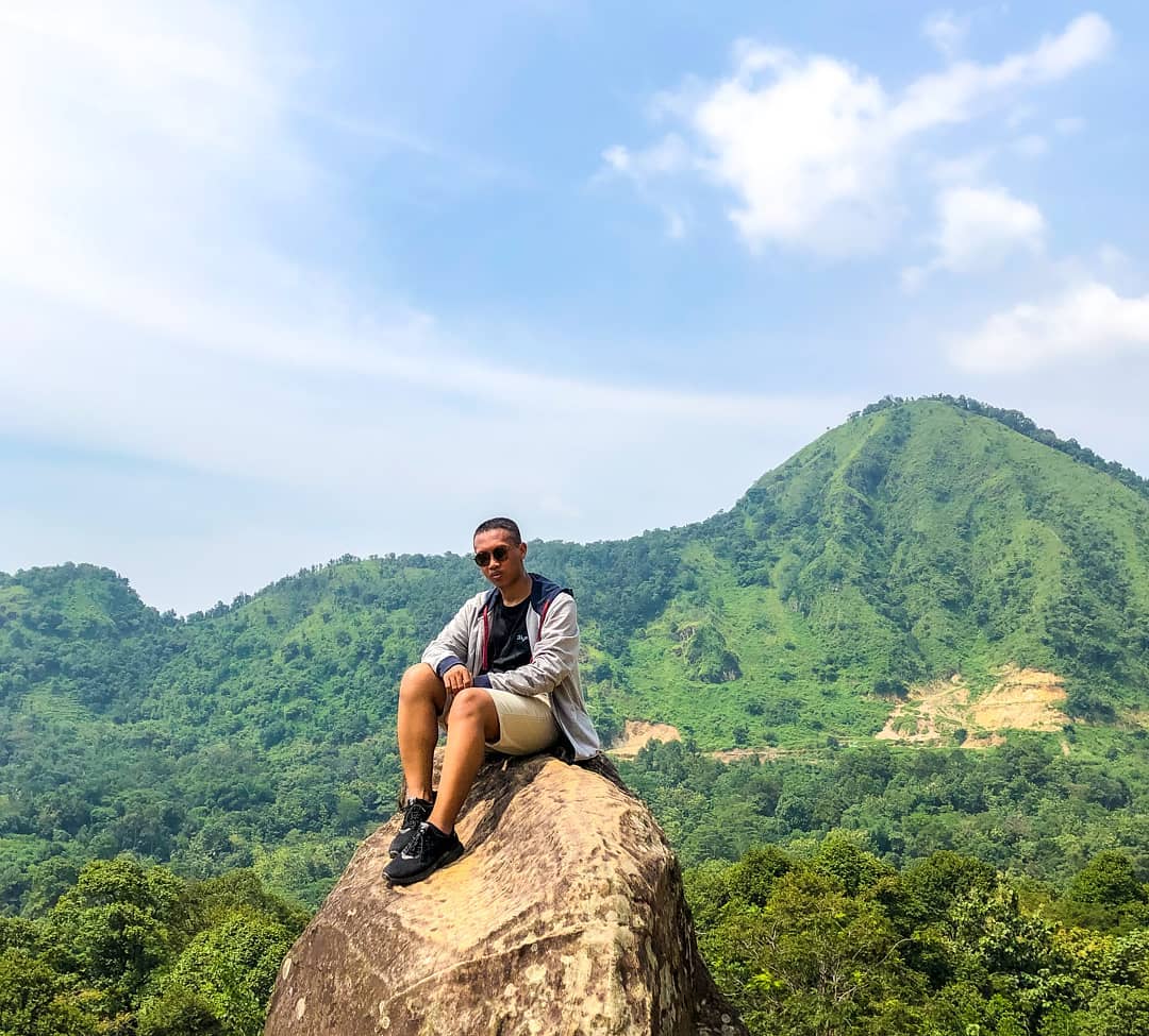 Taman Wisata Alam Cadas Gantung 4