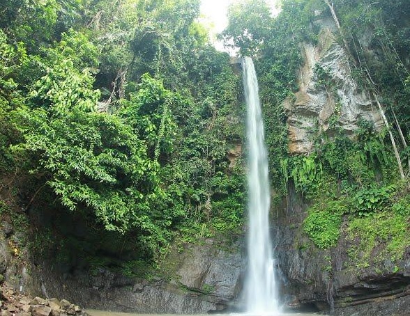 10 Gambar Curug Cigumawang Banten, Tiket Masuk Wisata, Lokasi Alamat, Jam Buka, Sejarah Legenda + Nomer Telepon 3