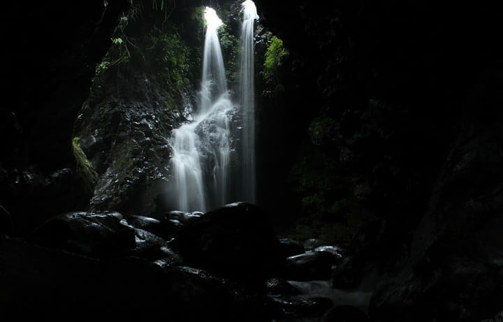 Asyiknya Bermain di Curug Lawang 2 Asyiknya Bermain di Curug Lawang 2