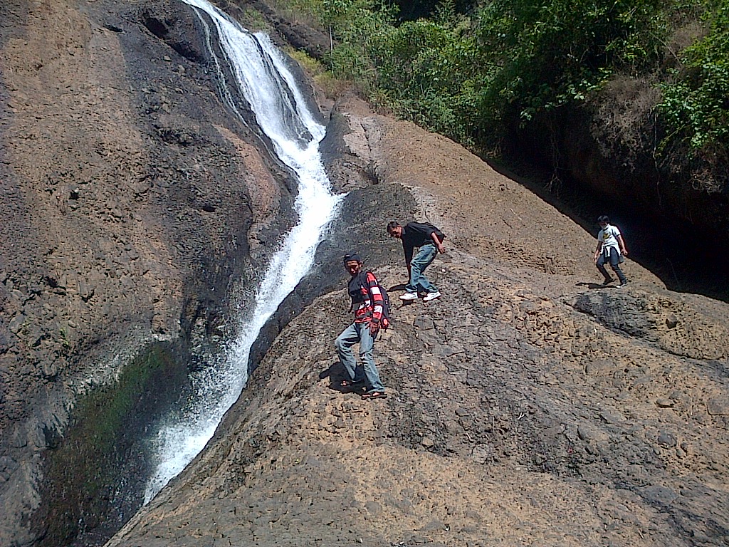 10 Gambar Curug Winong Wonosobo, Harga Tiket Masuk Wisata, Lokasi Alamat, Sejarah Legenda + Jam Buka Tutup 6