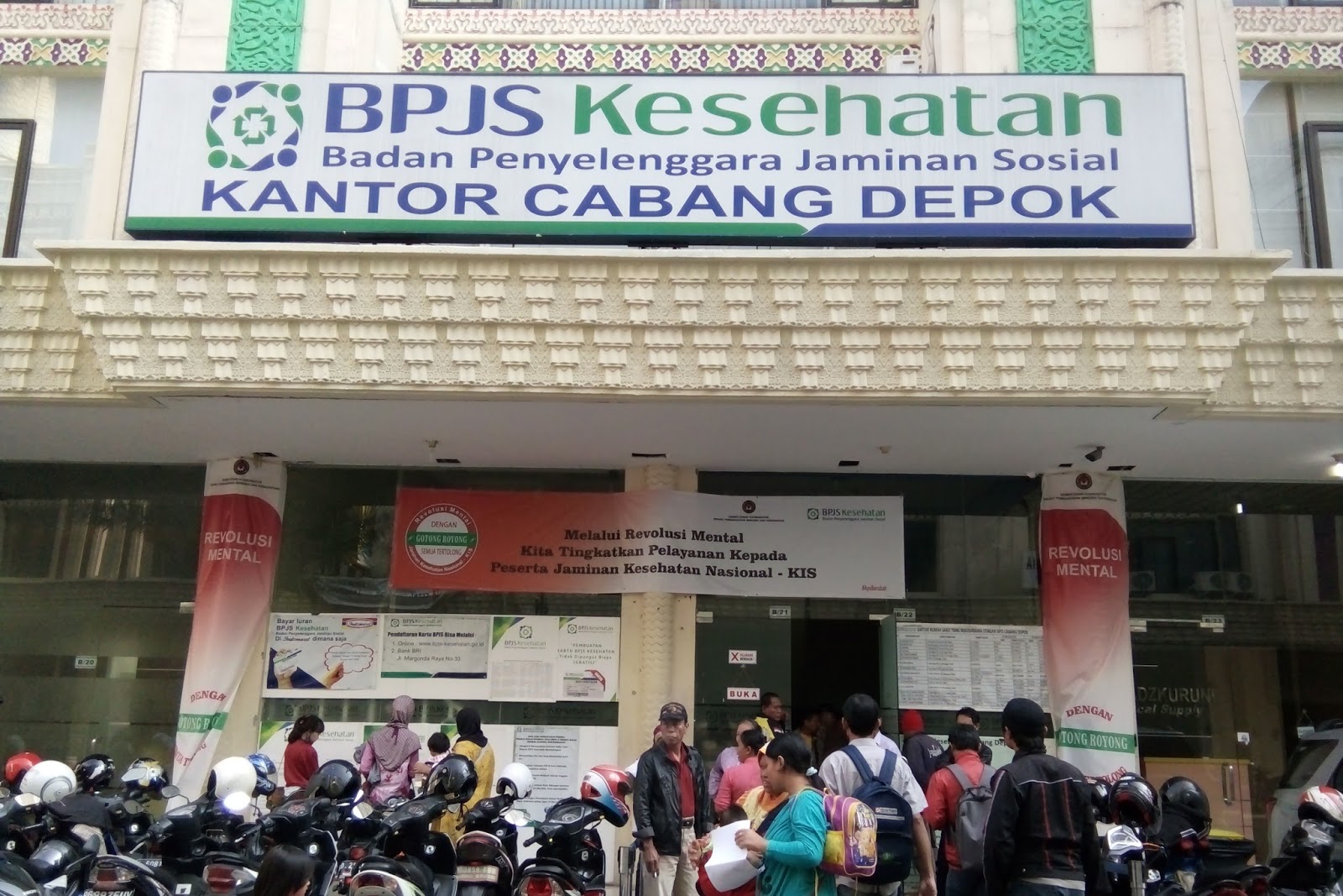 10 Gambar Saladin Square Depok, Lokasi Alamat, Nomer Telepon + Apartemen Restoran di Sekitar 10