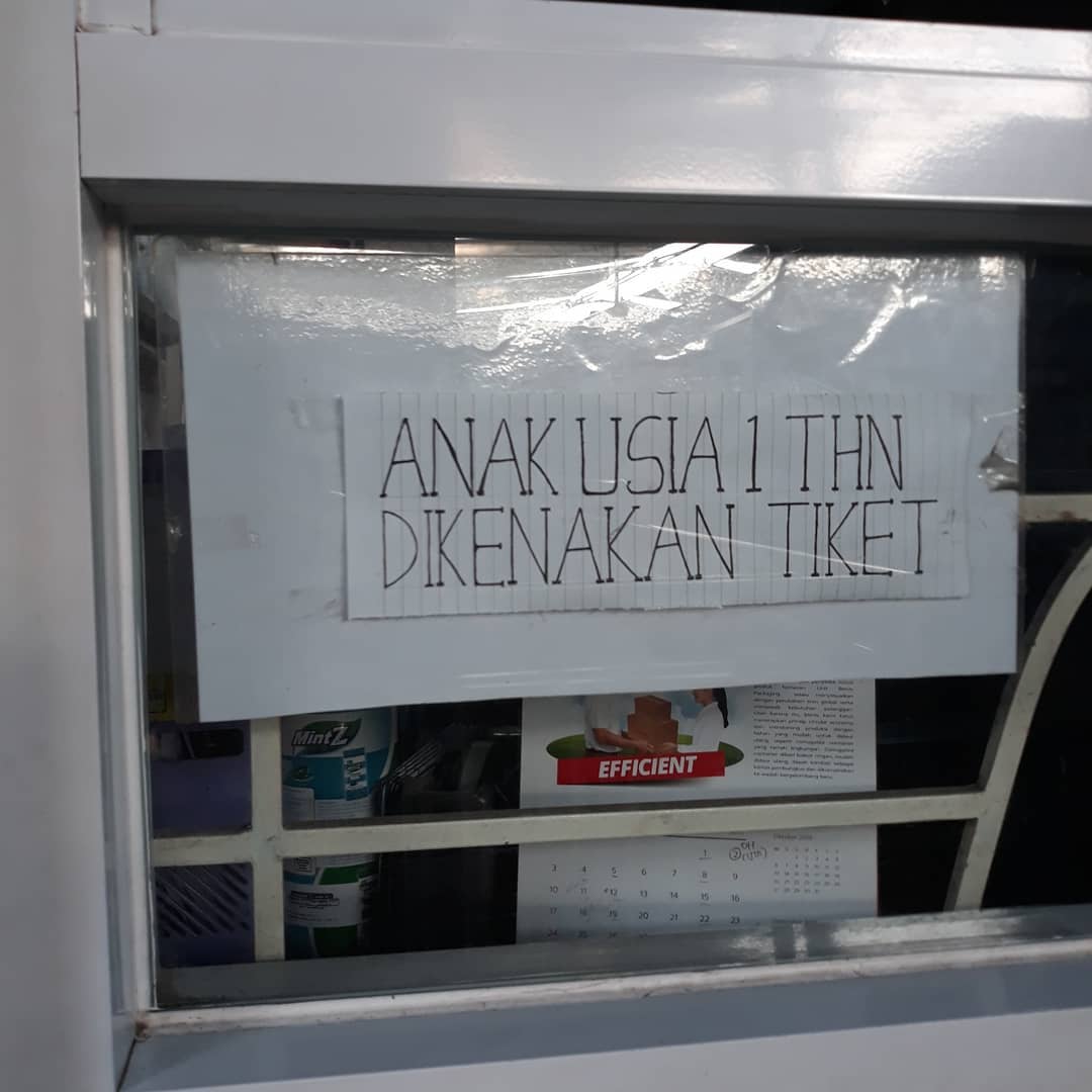 Kolam Renang Paragon 8