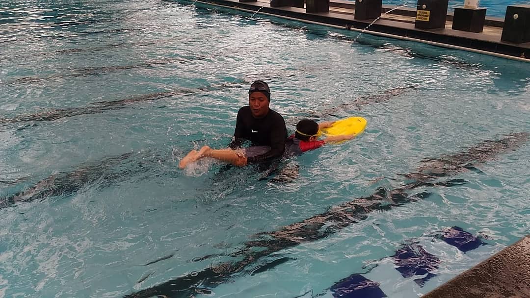 Kolam Renang Paragon 3