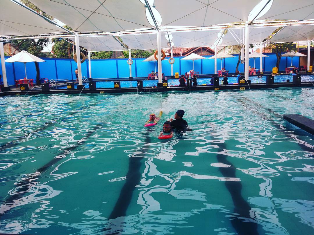 Kolam Renang Paragon 5