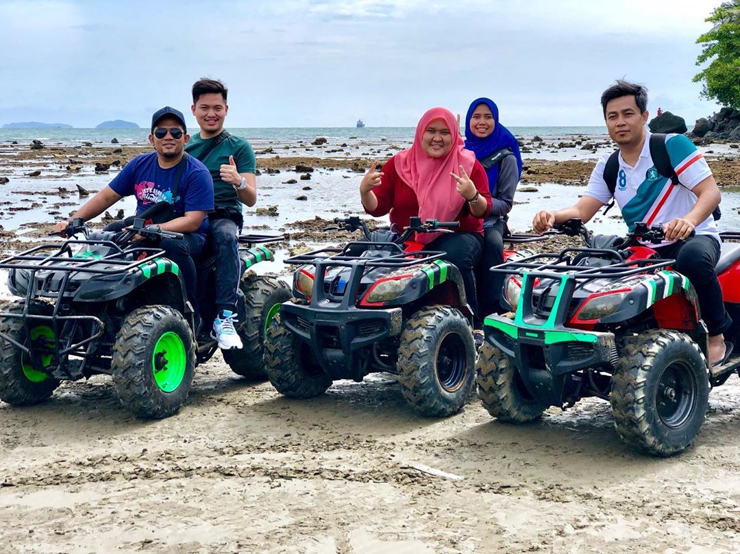 Pantai Air Manis 1