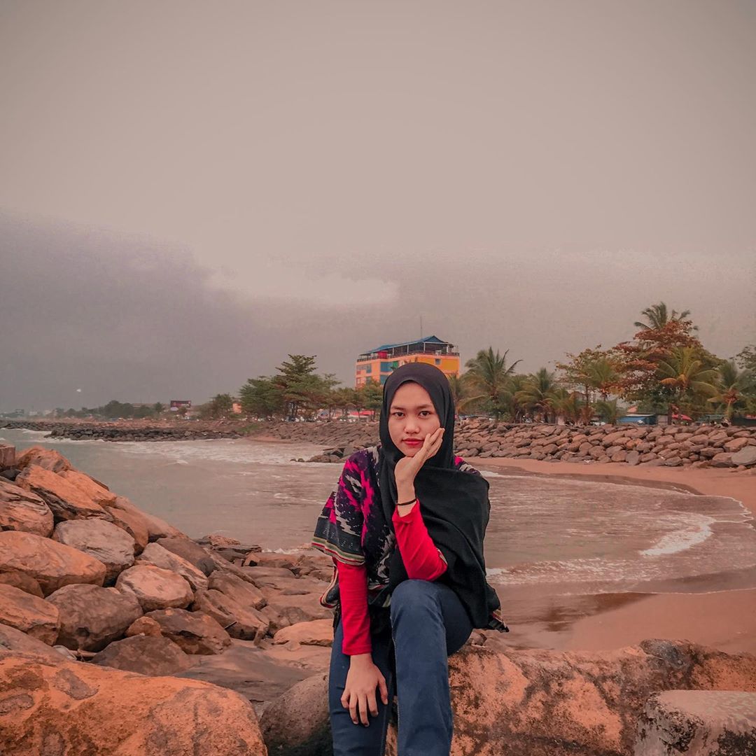 Pemandangan Pantai Padang 6