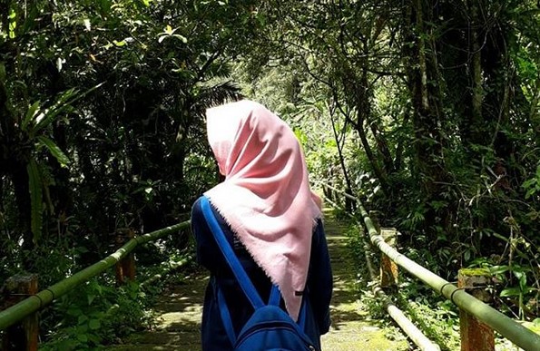 Ketinggian Curug Cibeureum 7