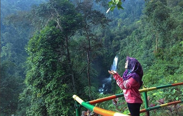 10 Foto Curug Gomblang Purwokerto, Harga Tikek Masuk, Lokasi Alamat, Jam Buka Tutup + Rute Jalan Menuju Wisata 10 10 Foto Curug Gomblang Purwokerto, Harga Tikek Masuk, Lokasi Alamat, Jam Buka Tutup + Rute Jalan Menuju Wisata 10