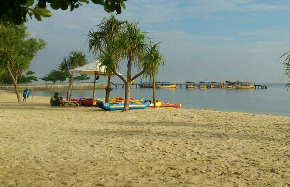 10 Spot Foto di Pantai Bandengan Jepara Kota Ukir dan Berapa Harga Tiket Masuknya? 1
