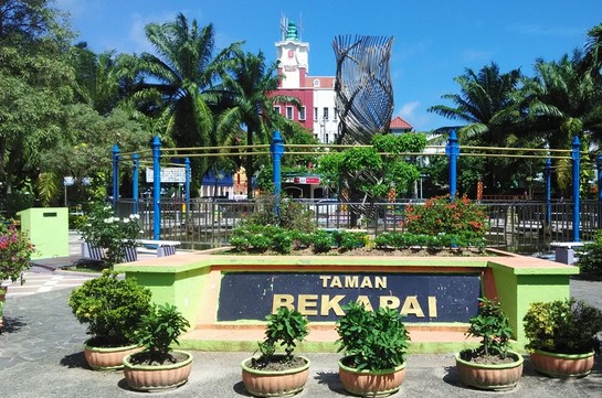 10 Gambar Taman Bekapai Balikpapan, Lokasi Alamat, Jam Buka Tutup, Penginapan Hotel di Sekitar + Jalan Menuju ke Sana 2 10 Gambar Taman Bekapai Balikpapan, Lokasi Alamat, Jam Buka Tutup, Penginapan Hotel di Sekitar + Jalan Menuju ke Sana 2