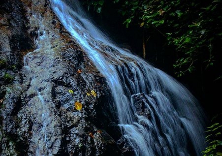 Curug Bandung Loji, Salah Satu Wisata Alam Yang Wajib Dikunjungi Saat Ke Karawang 4 Curug Bandung Loji, Salah Satu Wisata Alam Yang Wajib Dikunjungi Saat Ke Karawang 4