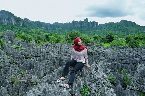 10 Gambar Pegunungan Karst Makassar, Pengertian Manfaat + Akses Jalan Menuju Lokasi 4 10 Gambar Pegunungan Karst Makassar, Pengertian Manfaat + Akses Jalan Menuju Lokasi 4