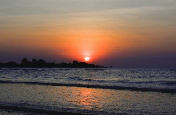 Lokasi Pantai Siring Kemuning Madura Terletak Dimana dan Berapa Harga Tiket Masuknya? 1 Lokasi Pantai Siring Kemuning Madura Terletak Dimana dan Berapa Harga Tiket Masuknya? 1