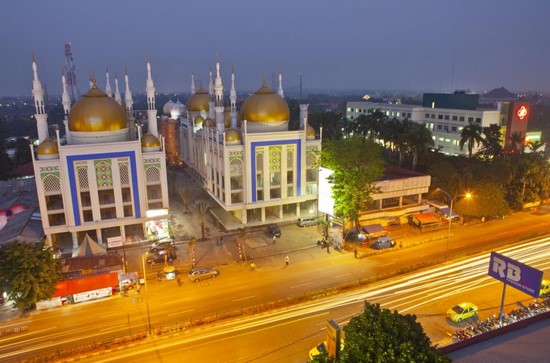 10 Gambar Saladin Square Depok, Lokasi Alamat, Nomer Telepon + Apartemen Restoran di Sekitar 3