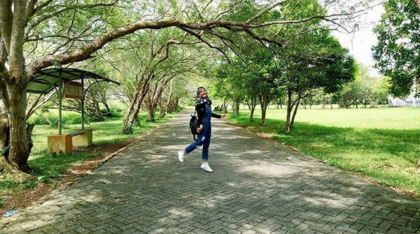 10 Gambar Pulau Kumala Balikpapan, Harga Tiket Masuk, Lokasi Alamat, Misteri Mitos + Jute Menuju ke Sana 5 10 Gambar Pulau Kumala Balikpapan, Harga Tiket Masuk, Lokasi Alamat, Misteri Mitos + Jute Menuju ke Sana 5