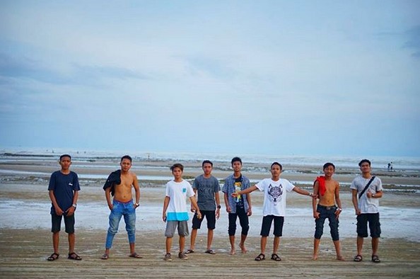 10 Gambar Pantai Jumiang Madura, Harga Tiket Masuk, Rute Menuju Wisata, Lokasi Alamat + Jam Buka 2