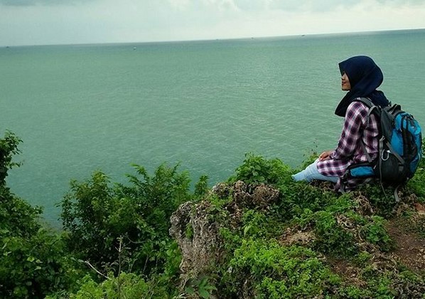 10 Gambar Pantai Jumiang Madura, Harga Tiket Masuk, Rute Menuju Wisata, Lokasi Alamat + Jam Buka 6