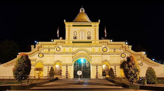 10 Gambar Masjid Agung Sumenep Madura, Jalan Menuju ke Sana, Lokasi Alamat + Desain Arsitektur 1 10 Gambar Masjid Agung Sumenep Madura, Jalan Menuju ke Sana, Lokasi Alamat + Desain Arsitektur 1