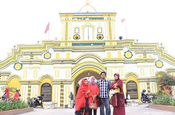 10 Gambar Masjid Agung Sumenep Madura, Jalan Menuju ke Sana, Lokasi Alamat + Desain Arsitektur 9 10 Gambar Masjid Agung Sumenep Madura, Jalan Menuju ke Sana, Lokasi Alamat + Desain Arsitektur 9