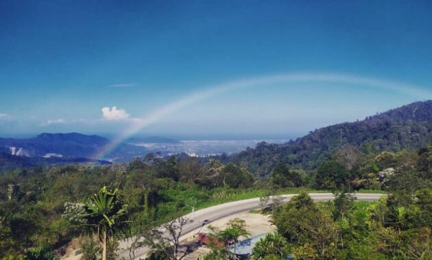 Sitinjau Lauik, Indah Namun Sering Memakan Korban 5 Sitinjau Lauik, Indah Namun Sering Memakan Korban 3
