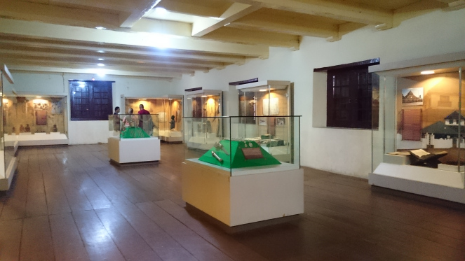 10 Gambar Museum La Galigo Makassar, Lokasi Alamat, Jam Buka Tutup, Nomer Telpon + Keunikan Benda di Dalam 9 10 Gambar Museum La Galigo Makassar, Lokasi Alamat, Jam Buka Tutup, Nomer Telpon + Keunikan Benda di Dalam 9