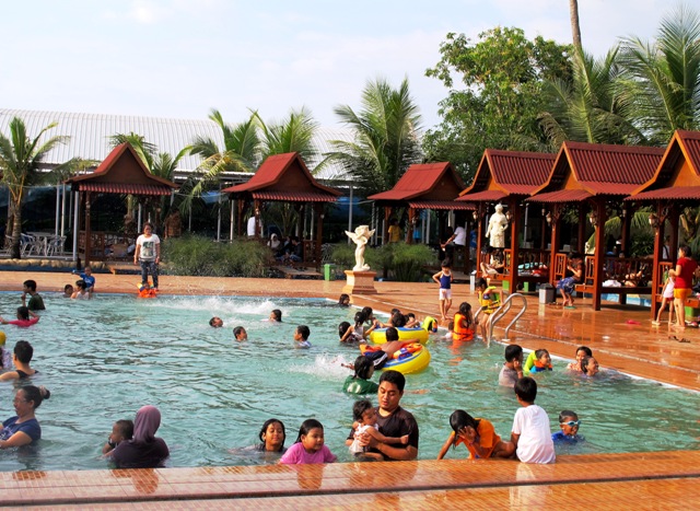 Lokasi Wisata Pantai Tanjung Bayang di Makassar dan Berapa Harga Tiket Masuknya? 8 Lokasi Wisata Pantai Tanjung Bayang di Makassar dan Berapa Harga Tiket Masuknya? 8