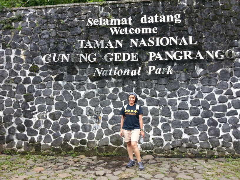 10 Gambar Air Terjun Cibeureum, Harga Tiket Masuk, Lokasi Alamat, Misteri Mitos, Total Ketinggian, Hotel di Sekitar + Rute Jalan Menuju ke Sana 10 10 Gambar Air Terjun Cibeureum, Harga Tiket Masuk, Lokasi Alamat, Misteri Mitos, Total Ketinggian, Hotel di Sekitar + Rute Jalan Menuju ke Sana 10