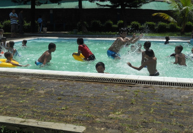 10 Gambar Kolam Renang Tirta Sari Depok, Harga Tiket Masuk, Lokasi Alamat, Asal Usul, Nomer Telepon + Jam Buka Tutup 6 10 Gambar Kolam Renang Tirta Sari Depok, Harga Tiket Masuk, Lokasi Alamat, Asal Usul, Nomer Telepon + Jam Buka Tutup 6