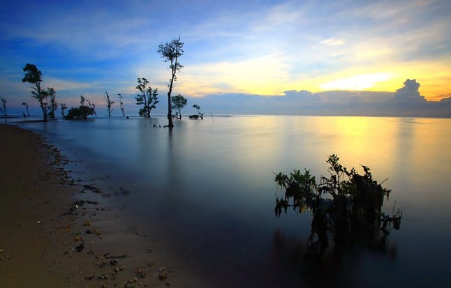 10 Gambar Pantai Lamaru Balikpapan, Lokasi Alamat, Penginapan Hotel Villa, Fasilitas di Sekitar + Jalan Menuju ke Sana 10