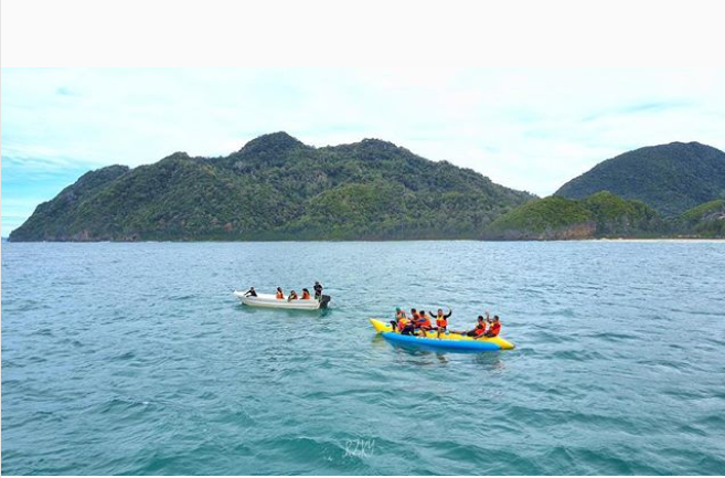 10 Gambar Pantai Lampuuk Aceh, Lokasi Alamat + Penginapan di Sekitar Wisata 7 10 Gambar Pantai Lampuuk Aceh, Lokasi Alamat + Penginapan di Sekitar Wisata 7