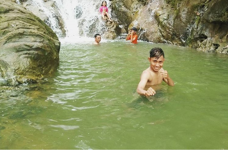 10 Gambar Air Terjun Pinang Seribu Balikpapan, Lokasi Alamat, Jam Buka Tutup, Penginapan di Sekitar Wisata + Jalan Menuju Ke Sana 2 10 Gambar Air Terjun Pinang Seribu Balikpapan, Lokasi Alamat, Jam Buka Tutup, Penginapan di Sekitar Wisata + Jalan Menuju Ke Sana 2