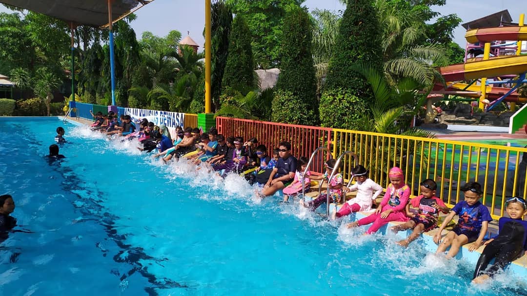 Dynasty Water World Gresik 3 Dynasty Water World Gresik 3