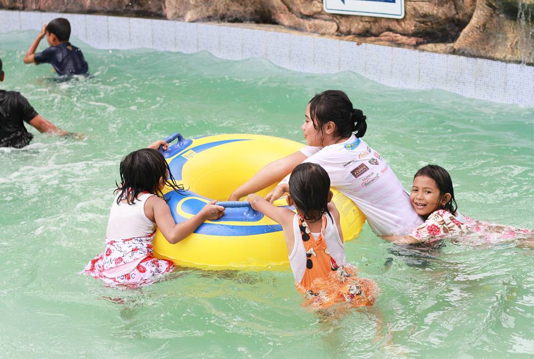 Dynasty Water World Gresik 5 Dynasty Water World Gresik 5