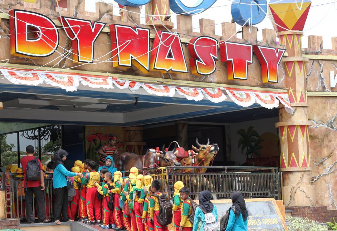 Dynasty Water World Gresik 8 Dynasty water world gresik waterworld gkb kabupaten jawa harga timur gambar alamat masuk tiket letak lokasi wahana wisata