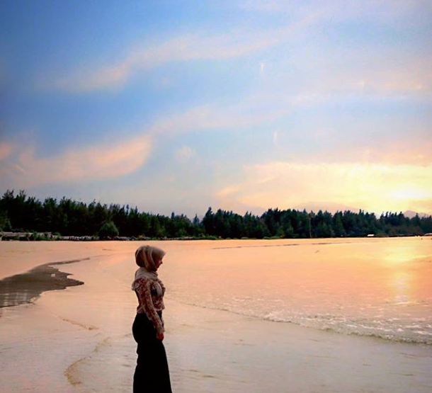 10 Gambar Pantai Lampuuk Aceh, Lokasi Alamat + Penginapan di Sekitar Wisata 6 10 Gambar Pantai Lampuuk Aceh, Lokasi Alamat + Penginapan di Sekitar Wisata 6