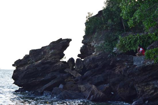 10 Gambar Pantai Batu Balikpapan, Lokasi Alamat, Penginapan Hotel + Fasilitas Yang di Sediakan Wisata 5