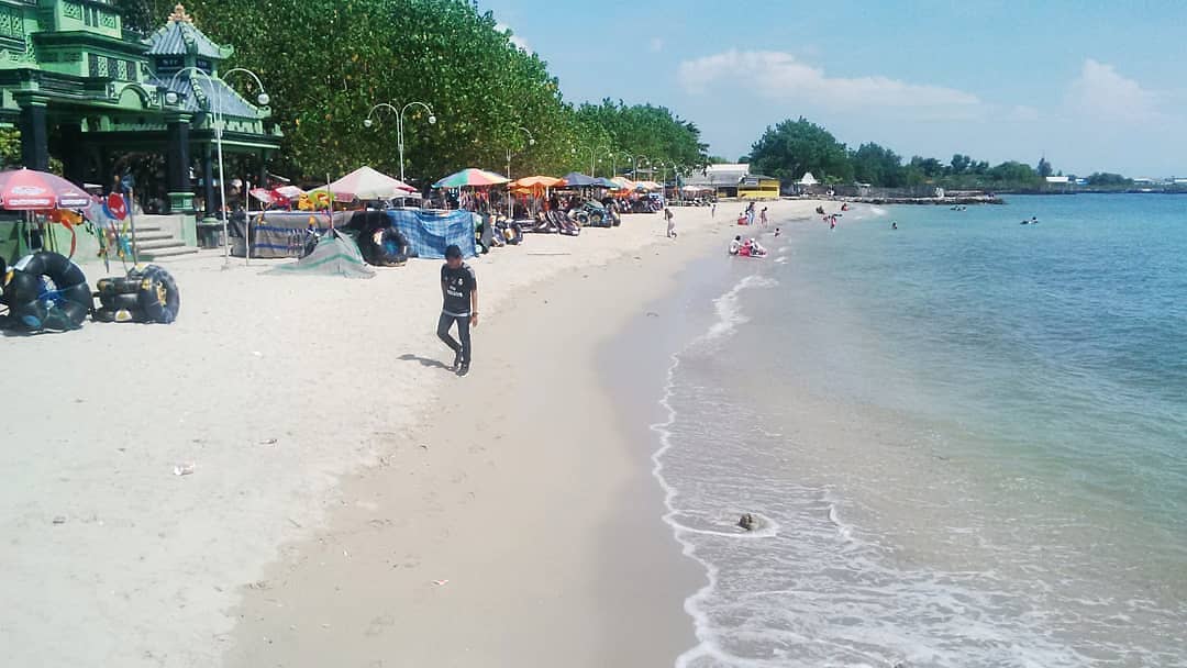 Akses Jalan Menuju Lokasi Pantai Delegan Pasir Putih Gresik dan Berapa Harga Tiket Masuknya 8