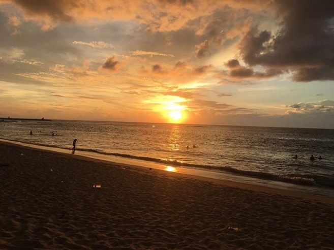 10 Gambar Pantai Lampuuk Aceh, Lokasi Alamat + Penginapan di Sekitar Wisata 3 10 Gambar Pantai Lampuuk Aceh, Lokasi Alamat + Penginapan di Sekitar Wisata 3