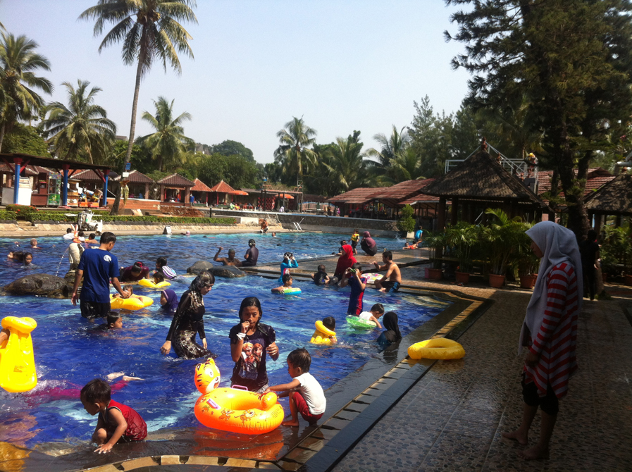 Taman Wisata Pulau Situ Gintung Tangerang 2