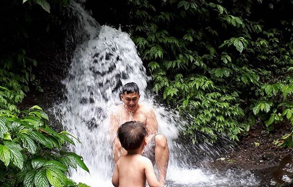 10 Gambar Curug Sawer, Harga Tiket Masuk, Rute Jalan Menuju Losaki Wisata + Jam Buka 3 10 Gambar Curug Sawer, Harga Tiket Masuk, Rute Jalan Menuju Losaki Wisata + Jam Buka 3