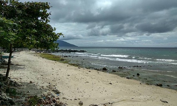 Keindahan Pantai Kasih 1