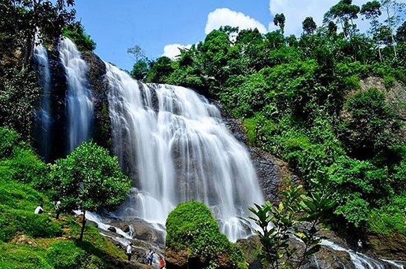 10 Gambar Curug Cikondang Subang, Rute Jalan Menuju ke Sana, Lokasi Alamat, Penginapan di Sekitar + Nomer Telepon 1
