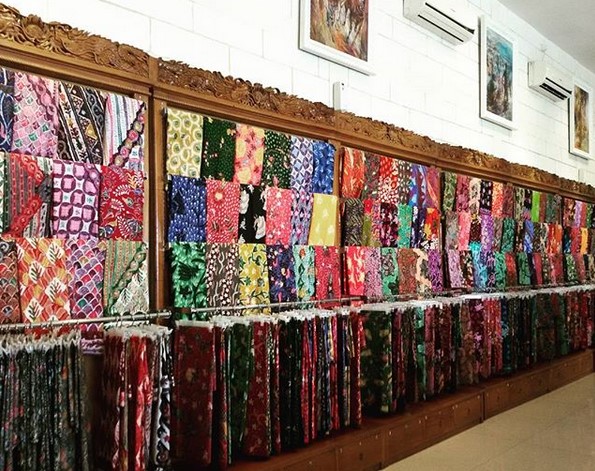 10 Gambar Sentra Batik Madura, Lokasi Alamat, Pengrajin Tulis + Nomer Telepon 6 10 Gambar Sentra Batik Madura, Lokasi Alamat, Pengrajin Tulis + Nomer Telepon 6